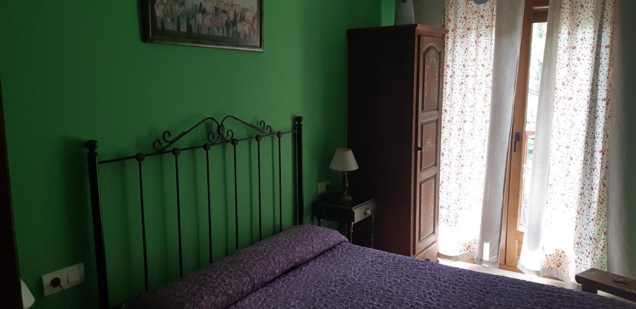 Vila Casa Antonio Y Benina Sosas de Laciana Exteriér fotografie